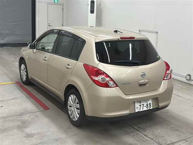 NISSAN TIIDA 2012