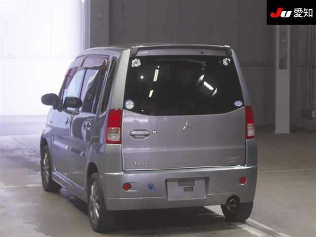 MITSUBISHI TOPPO 2010