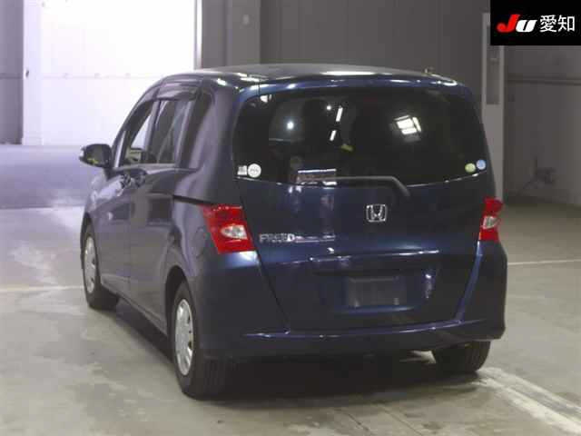 HONDA FREED 2010