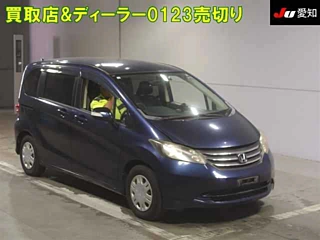 HONDA FREED 2010