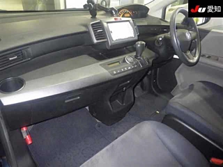 HONDA FREED 2010