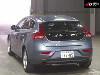 VOLVO V40 2013
