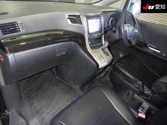 TOYOTA VELLFIRE 2011
