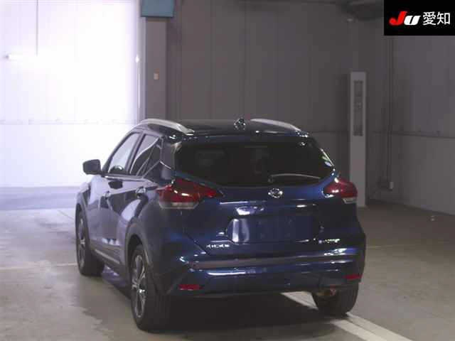 NISSAN KIX 2021