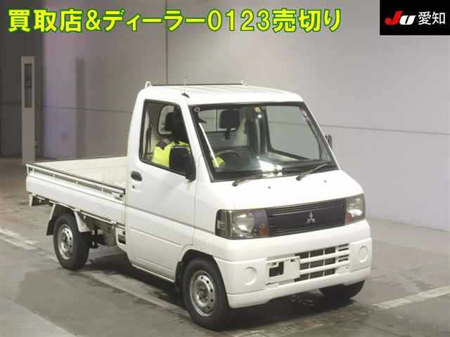 MITSUBISHI MINICAB TRUCK 2009