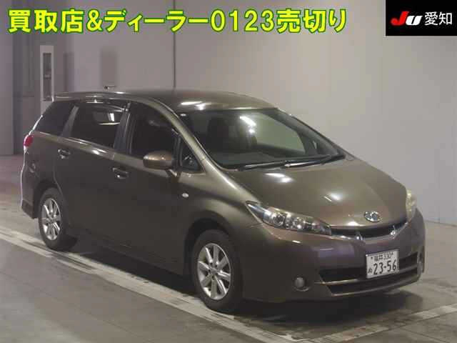 TOYOTA WISH 2011