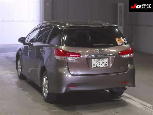 TOYOTA WISH 2011