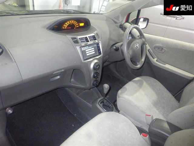 TOYOTA VITZ 2009