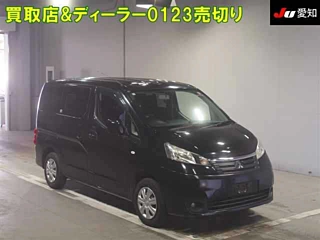 MITSUBISHI DELICA D3 2013