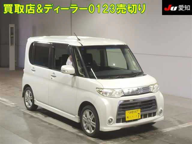 DAIHATSU TANTO 2013