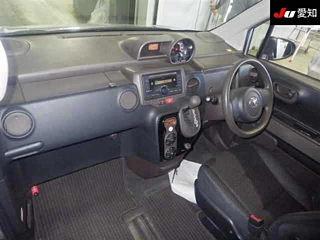 TOYOTA SPADE 2013