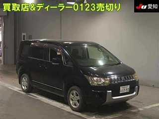 MITSUBISHI DELICA D5 2009