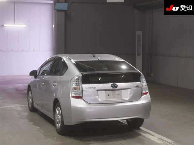 TOYOTA PRIUS 2010