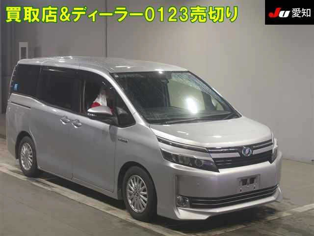 TOYOTA VOXY 2016
