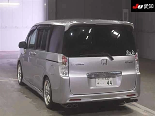 HONDA STEP WAGON 2011