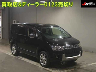 MITSUBISHI DELICA D5 2016