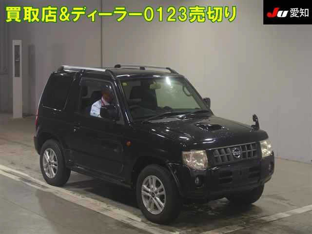 NISSAN KIX 2009