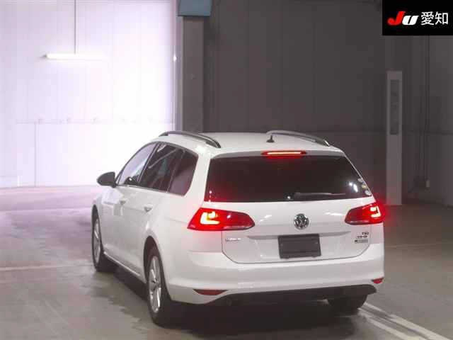 VOLKSWAGEN GOLF VARIANT 2016
