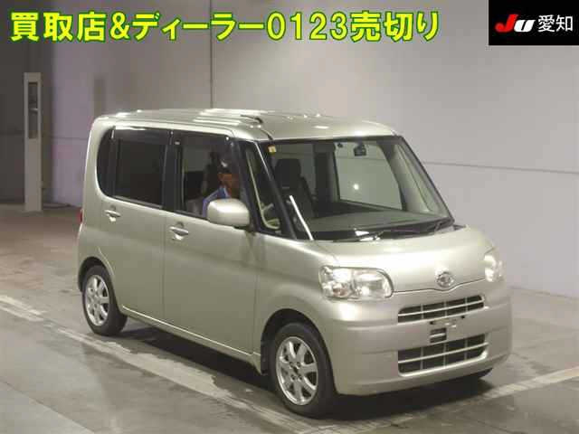 DAIHATSU TANTO 2012
