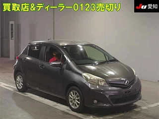 TOYOTA VITZ 2012