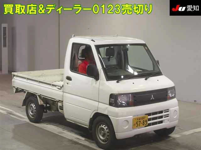 MITSUBISHI MINICAB TRUCK 2009