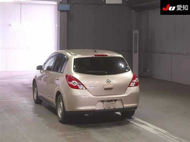 NISSAN TIIDA 2012