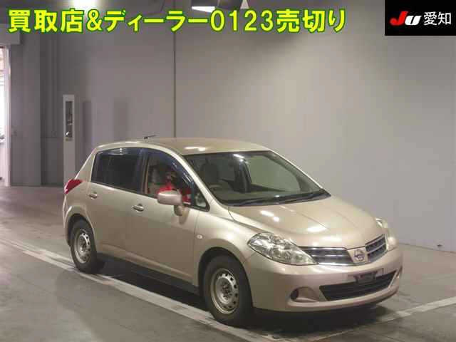 NISSAN TIIDA 2012