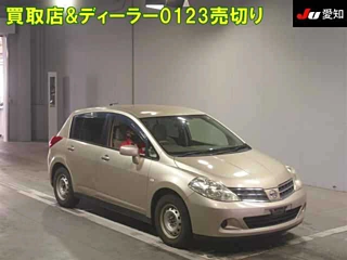 NISSAN TIIDA 2012