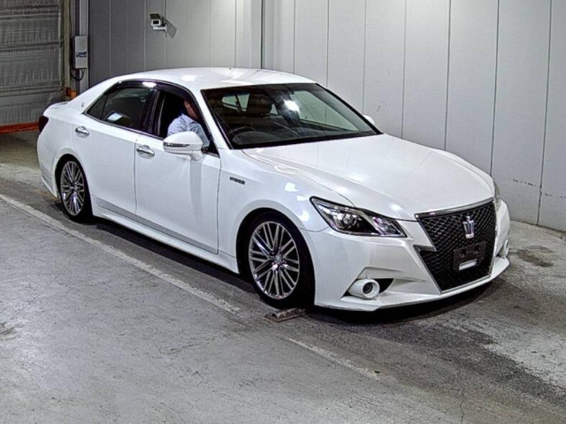 TOYOTA CROWN 2014