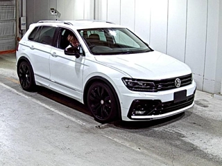 VOLKSWAGEN TIGUAN 2020