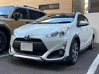TOYOTA AQUA 2016