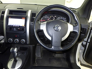 NISSAN X-TRAIL 2011