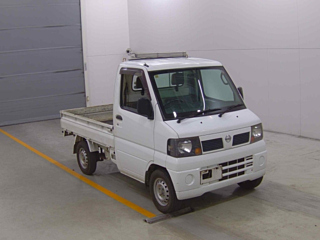 NISSAN CLIPPER TRUCK 2011