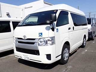 TOYOTA HIACE VAN