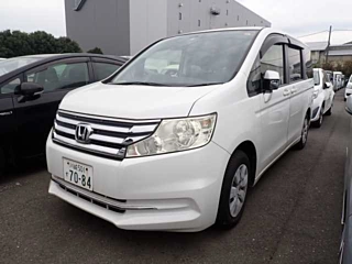 Honda Step Wagon 2013