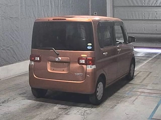 DAIHATSU TANTO 2009