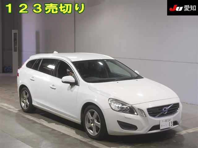 VOLVO V60 2013