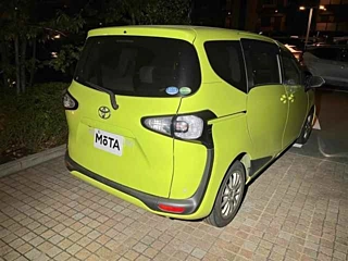 TOYOTA SIENTA 2015