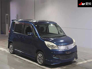 MITSUBISHI DELICA D2