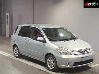 TOYOTA RAUM