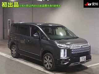 MITSUBISHI DELICA D5