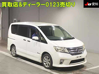 NISSAN SERENA