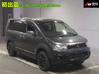 MITSUBISHI DELICA D5