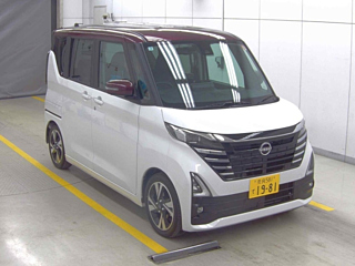 NISSAN ROOX