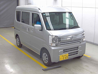 NISSAN CLIPPER VAN