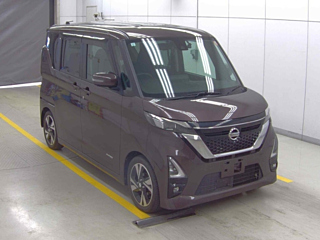 NISSAN ROOX