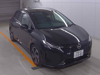 NISSAN AURA