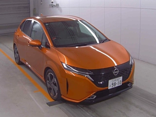 NISSAN AURA
