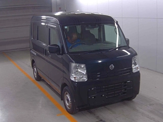 NISSAN CLIPPER VAN