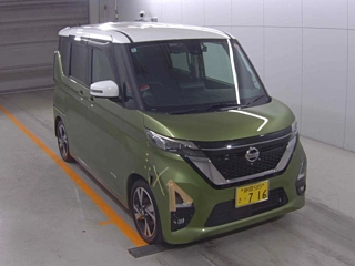 NISSAN ROOX